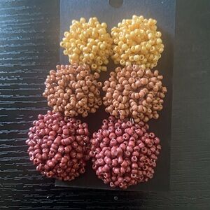 Multi color earrings Nude and brown